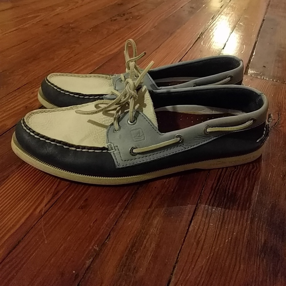 Size 11 tri color sperry boat shoes